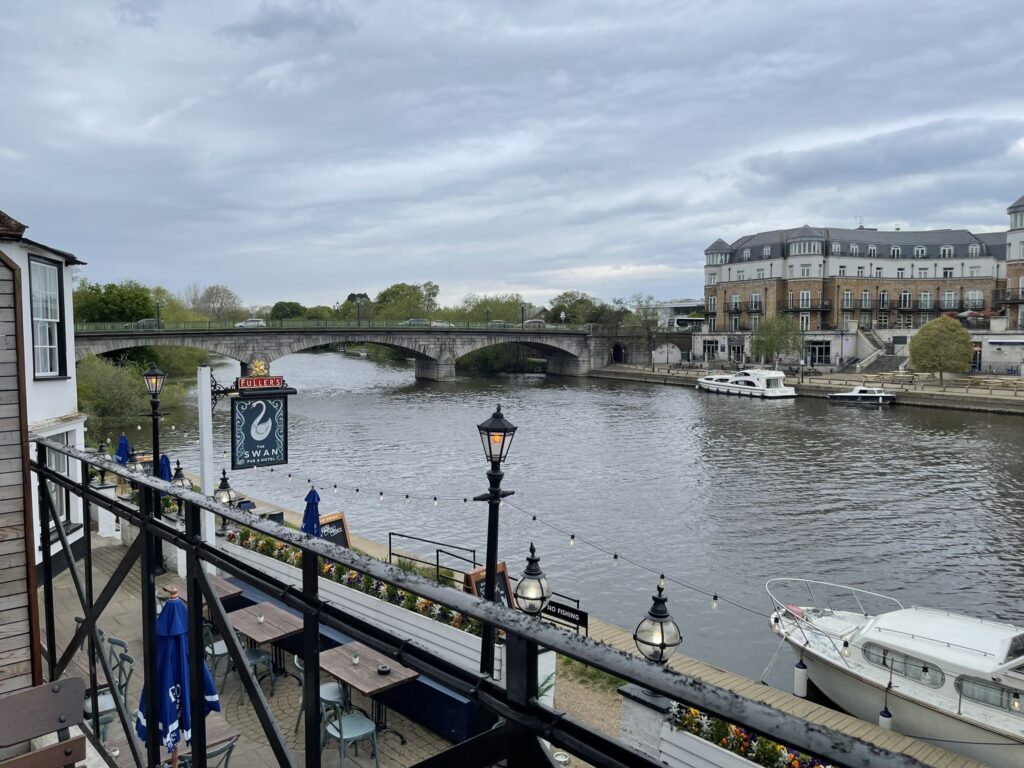 Walton -on-Thames to Staines